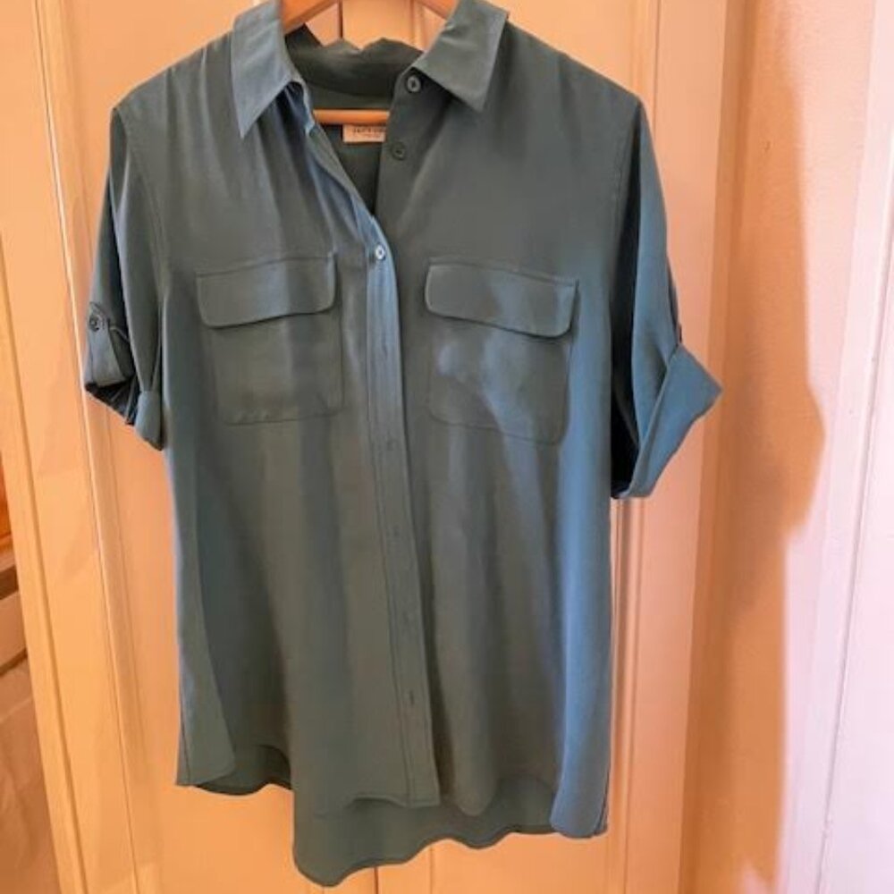 Equipment Slim Signature Short Sleeve Silk Shirt Size Large, in Storm